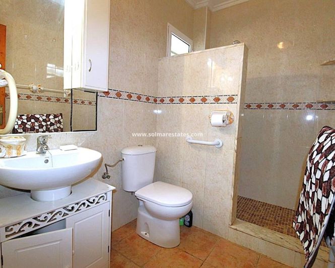 Image No.22-3 Bed Villa for sale