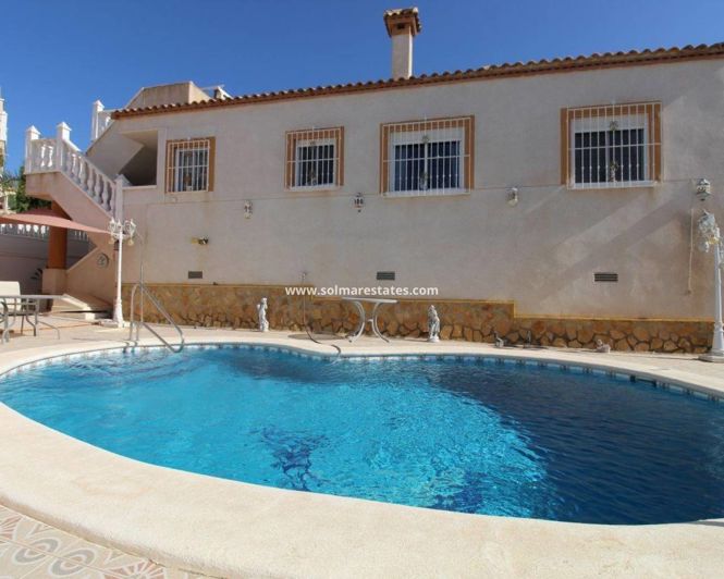 Image No.23-3 Bed Villa for sale