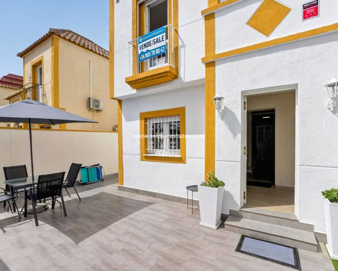 Image No.18-3 Bed Townhouse for sale
