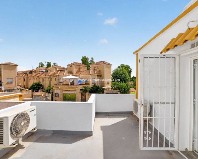 Image No.23-3 Bed Townhouse for sale