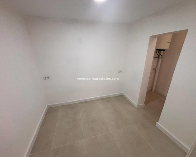 Image No.6-2 Bed Bungalow for sale