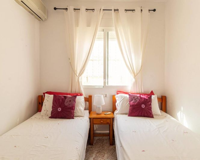 Image No.31-2 Bed Townhouse for sale