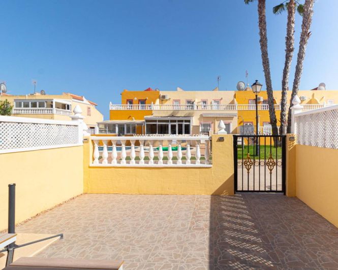 Image No.6-2 Bed Townhouse for sale