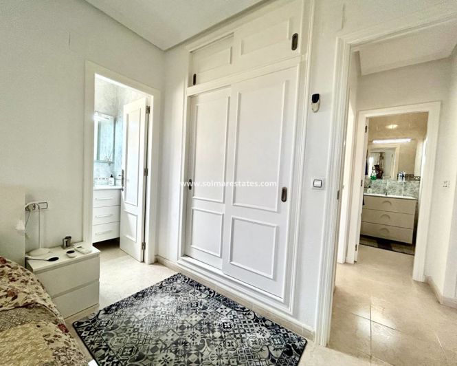 Image No.21-5 Bed Villa for sale