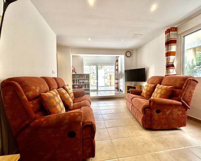 Image No.27-5 Bed Villa for sale