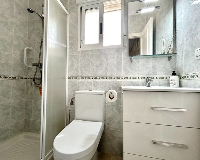 Image No.5-5 Bed Villa for sale