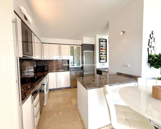 Image No.15-3 Bed Apartment for sale