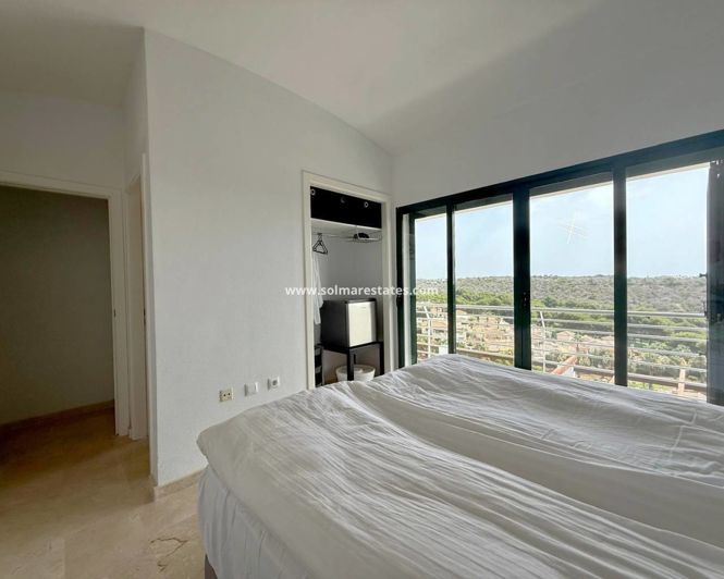 Image No.22-3 Bed Apartment for sale