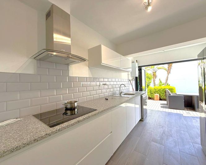 Image No.6-3 Bed Townhouse for sale