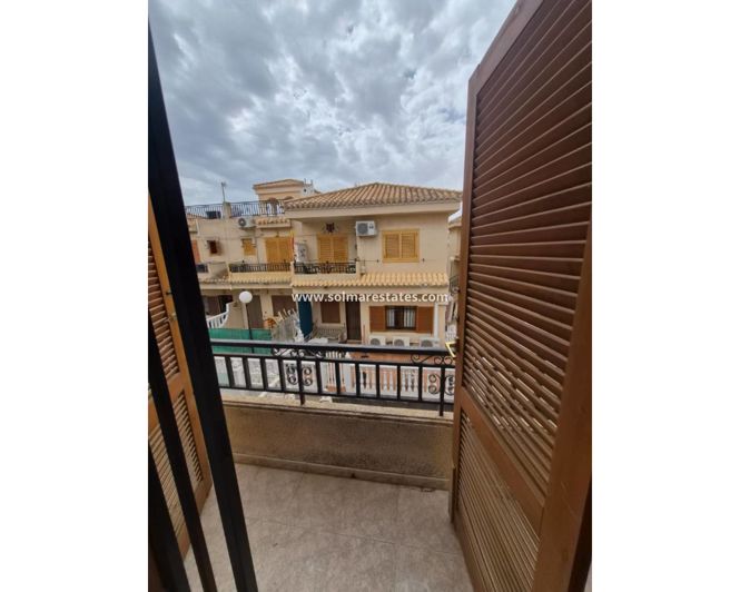 Image No.20-2 Bed Townhouse for sale