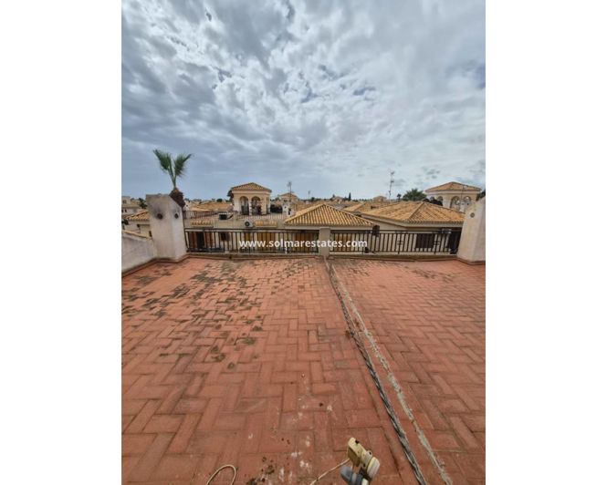 Image No.33-2 Bed Townhouse for sale