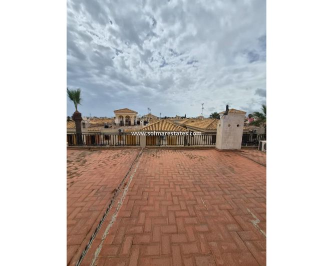 Image No.34-2 Bed Townhouse for sale