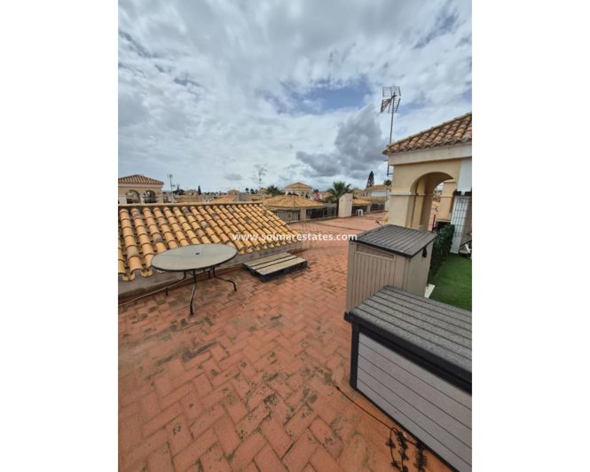 Image No.36-2 Bed Townhouse for sale