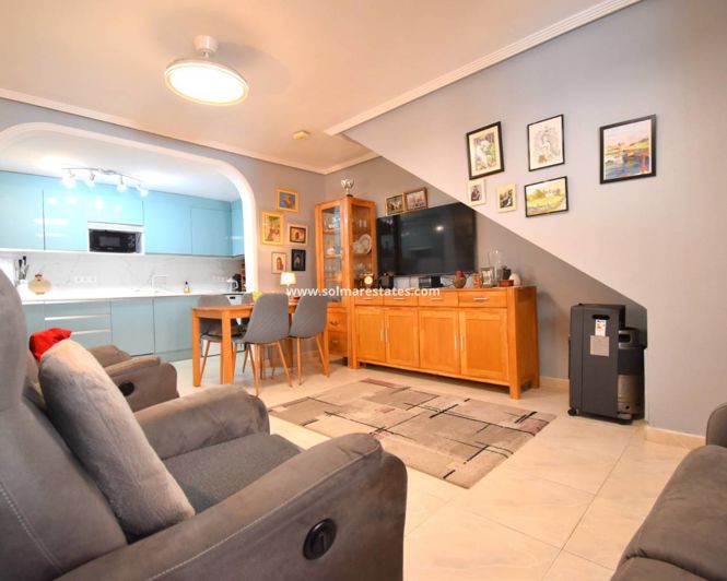Image No.3-Appartement de 2 chambres à vendre à Playa Flamenca