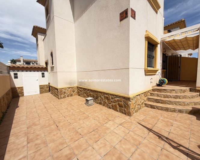 Image No.22-Quad de 3 chambres à vendre à Villamartin