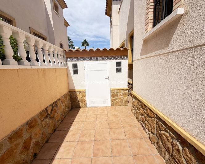 Image No.25-Quad de 3 chambres à vendre à Villamartin