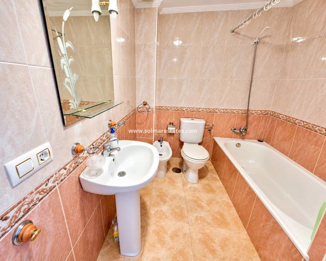 Image No.16-2 Bed Apartment for sale