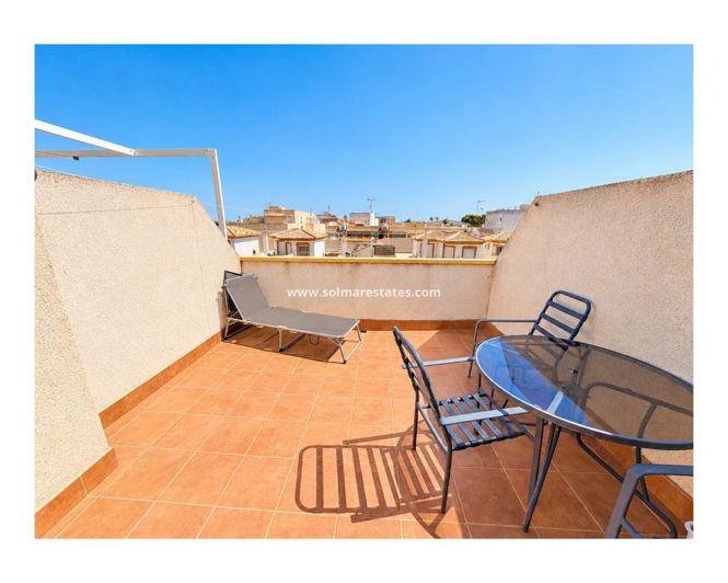 Image No.16-2 Bed Townhouse for sale