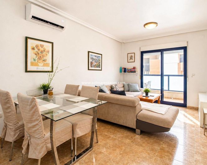 Image No.2-Appartement de 2 chambres à vendre à Cabo Roig