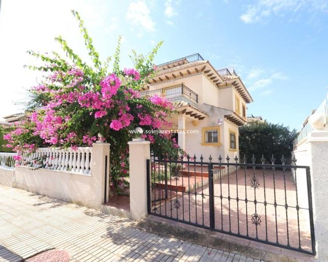 Image No.2-2 Bed Quad for sale