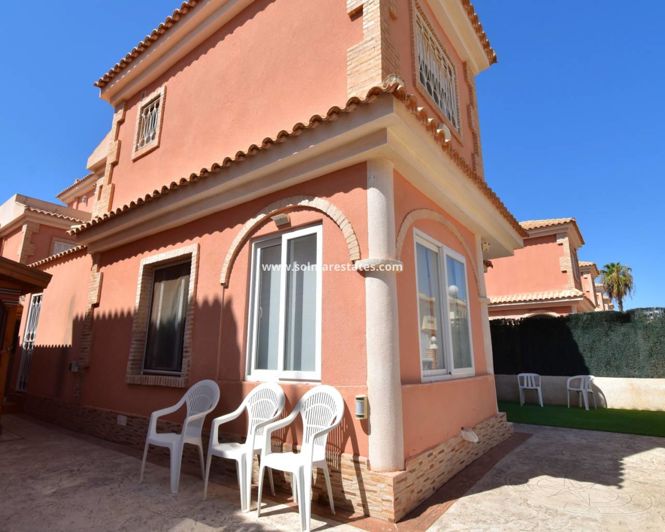 Image No.27-3 Bed Villa for sale