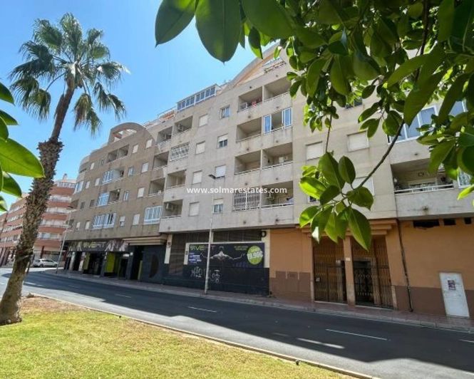 Image No.22-Appartement de 2 chambres à vendre à Torrevieja