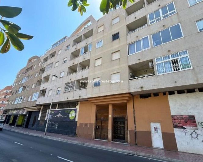 Image No.24-Appartement de 2 chambres à vendre à Torrevieja