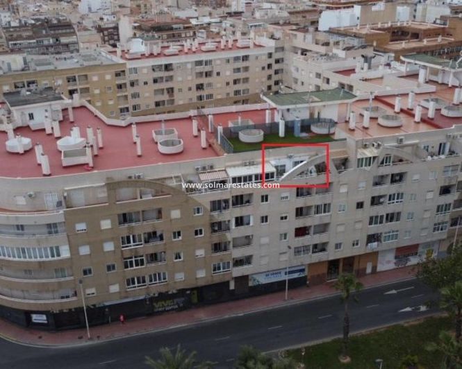 Image No.4-Appartement de 2 chambres à vendre à Torrevieja