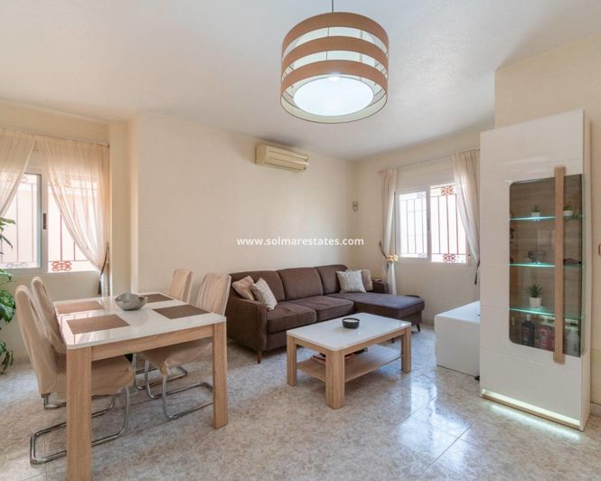 Image No.18-3 Bed Townhouse for sale