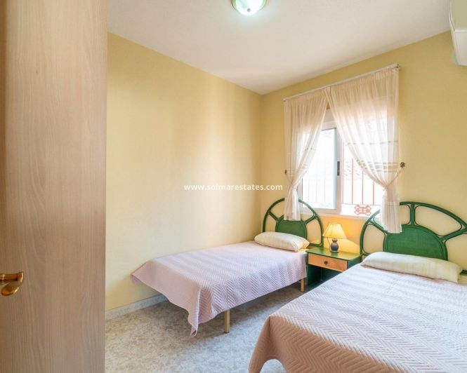 Image No.27-3 Bed Townhouse for sale