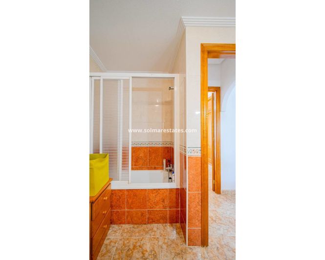 Image No.29-Appartement de 2 chambres à vendre à Punta Prima