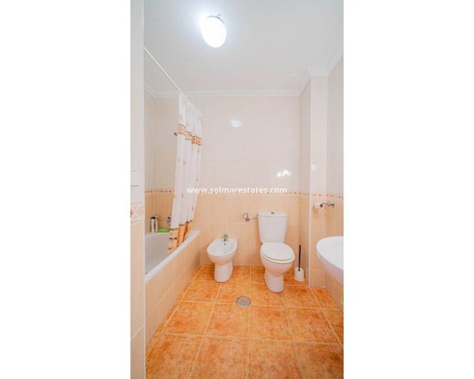Image No.20-Appartement de 2 chambres à vendre à Punta Prima