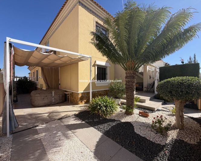 Image No.3-Appartement de 2 chambres à vendre à Villamartin