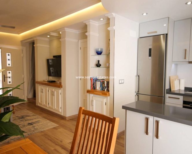 Image No.17-2 Bed Townhouse for sale