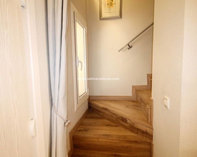 Image No.20-2 Bed Townhouse for sale