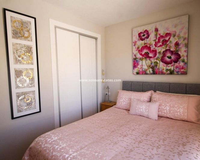 Image No.23-2 Bed Townhouse for sale