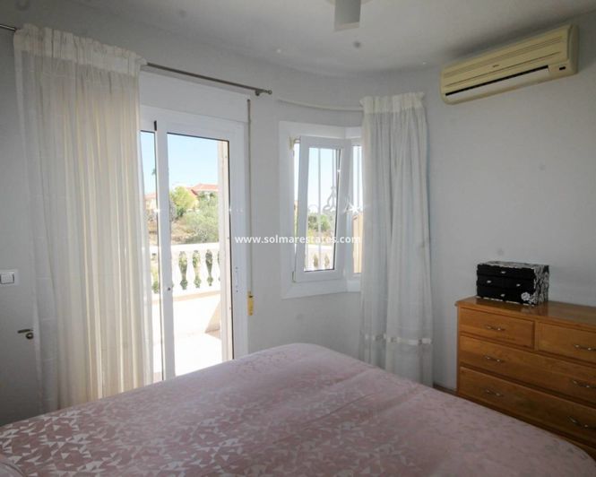 Image No.24-2 Bed Townhouse for sale