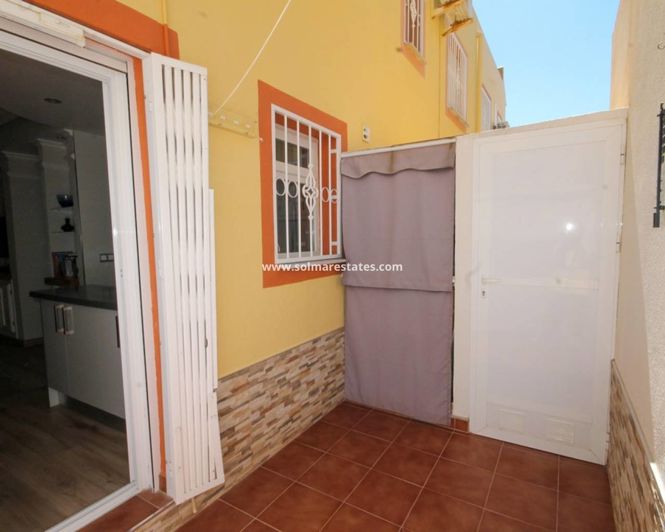 Image No.29-2 Bed Townhouse for sale