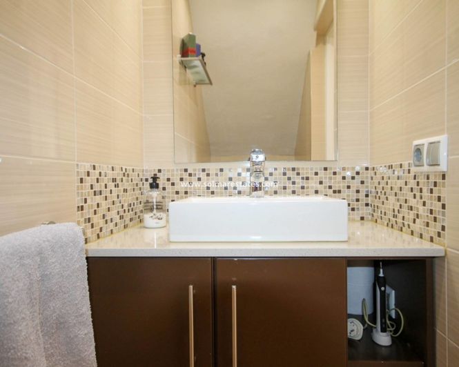 Image No.6-2 Bed Townhouse for sale