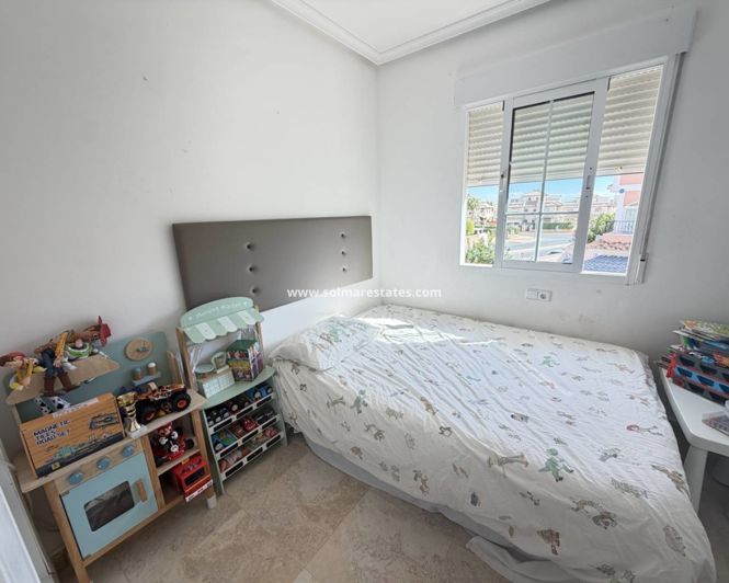 Image No.17-2 Bed Apartment for sale