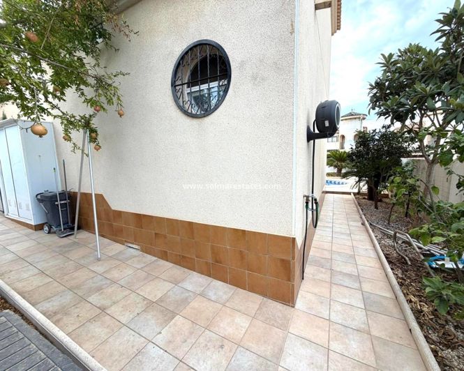Image No.17-3 Bed Villa for sale