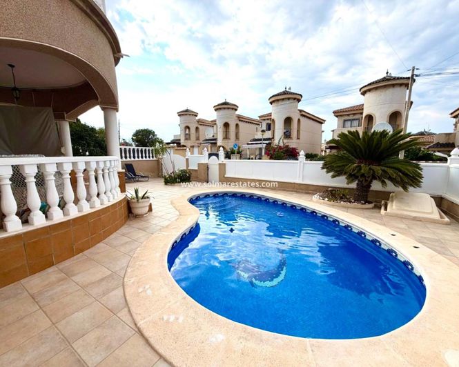 Image No.18-3 Bed Villa for sale
