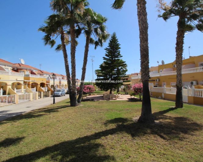 Image No.2-Appartement de 2 chambres à vendre à Cabo Roig