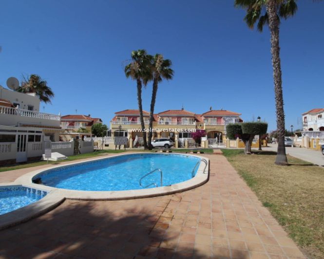 Image No.3-Appartement de 2 chambres à vendre à Cabo Roig