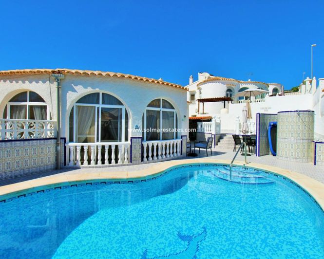 Image No.2-4 Bed Villa for sale