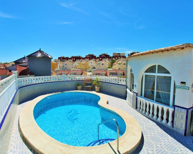 Image No.3-4 Bed Villa for sale