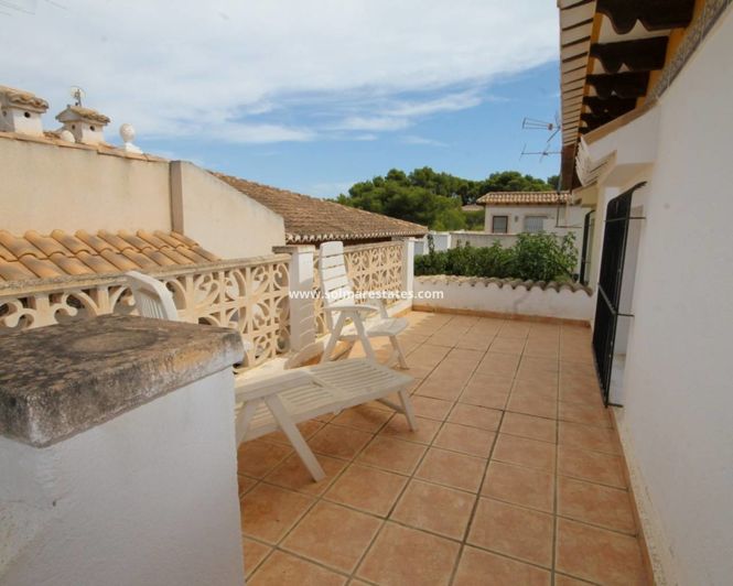 Image No.17-2 Bed House for sale