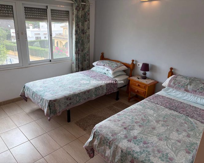 Image No.10-3 Bed Townhouse for sale