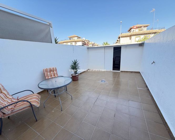 Image No.10-3 Bed Townhouse for sale