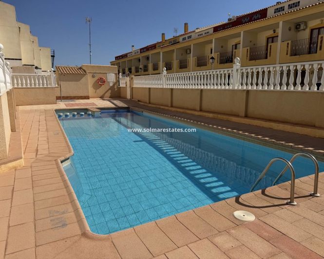Image No.31-3 Bed Townhouse for sale